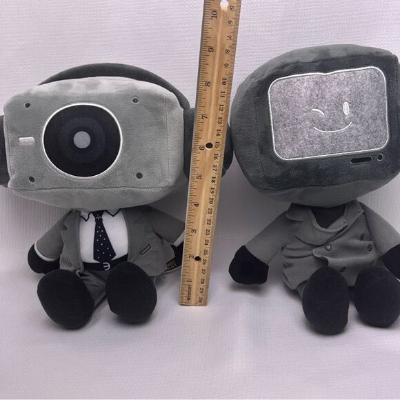 Skibidi Toilet Mystery Doll Plush Bundle, TV Monitor Head & speaker man - Picture 5 of 6